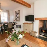 Harriet\'S Cottage